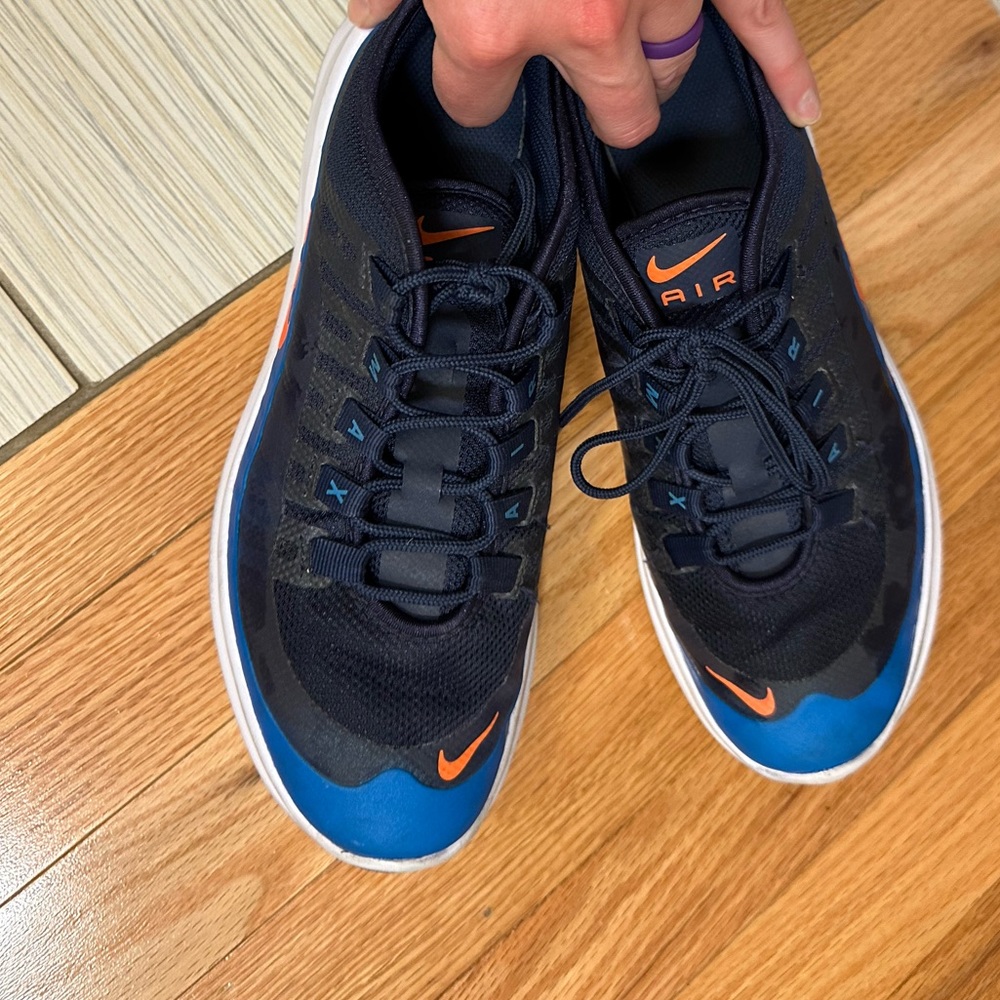 Boys Nike size 6 shoes